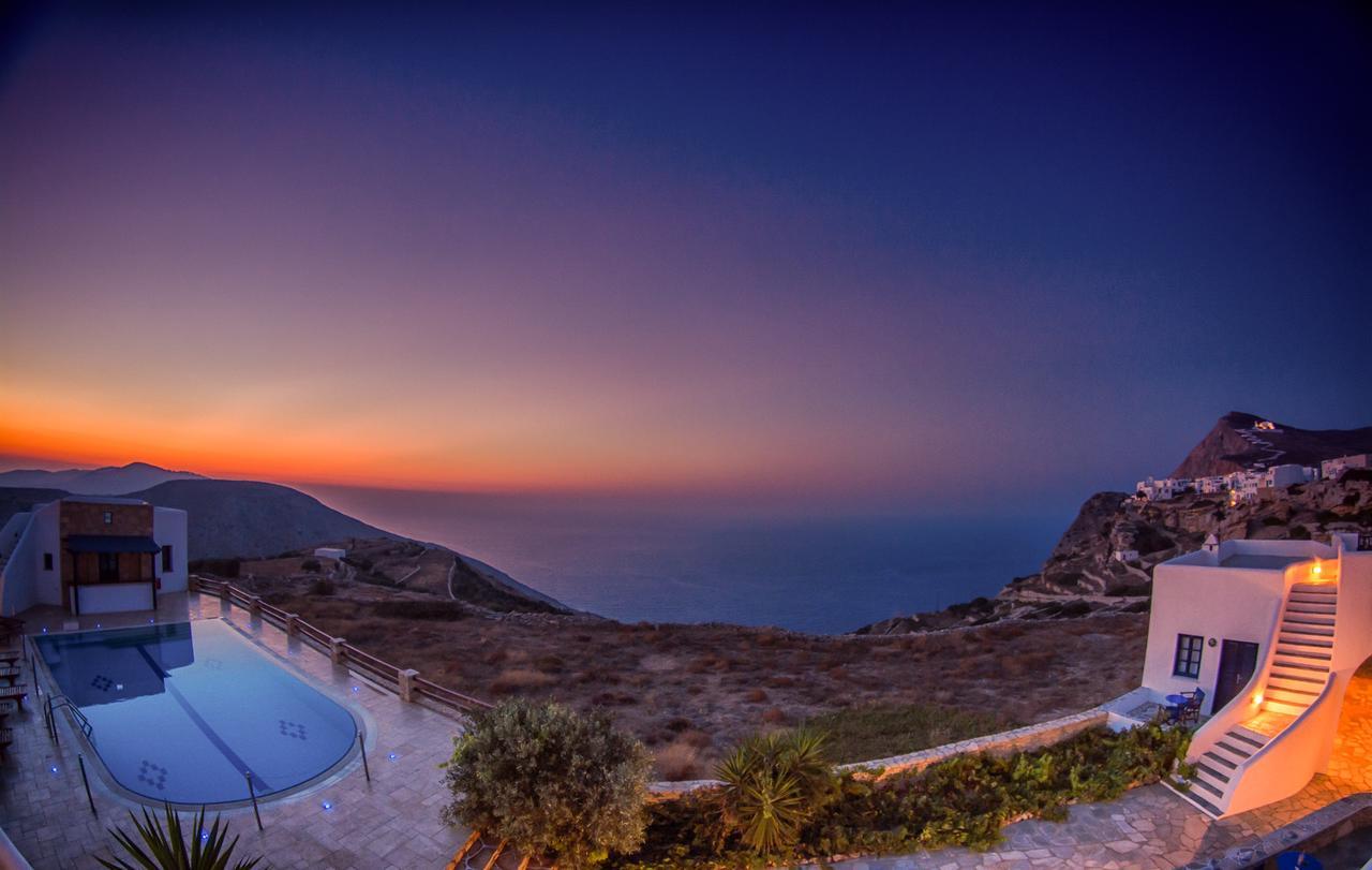 Anemousa Hotel Folegandros Town Bagian luar foto